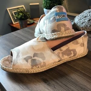 Toms Espadrilles